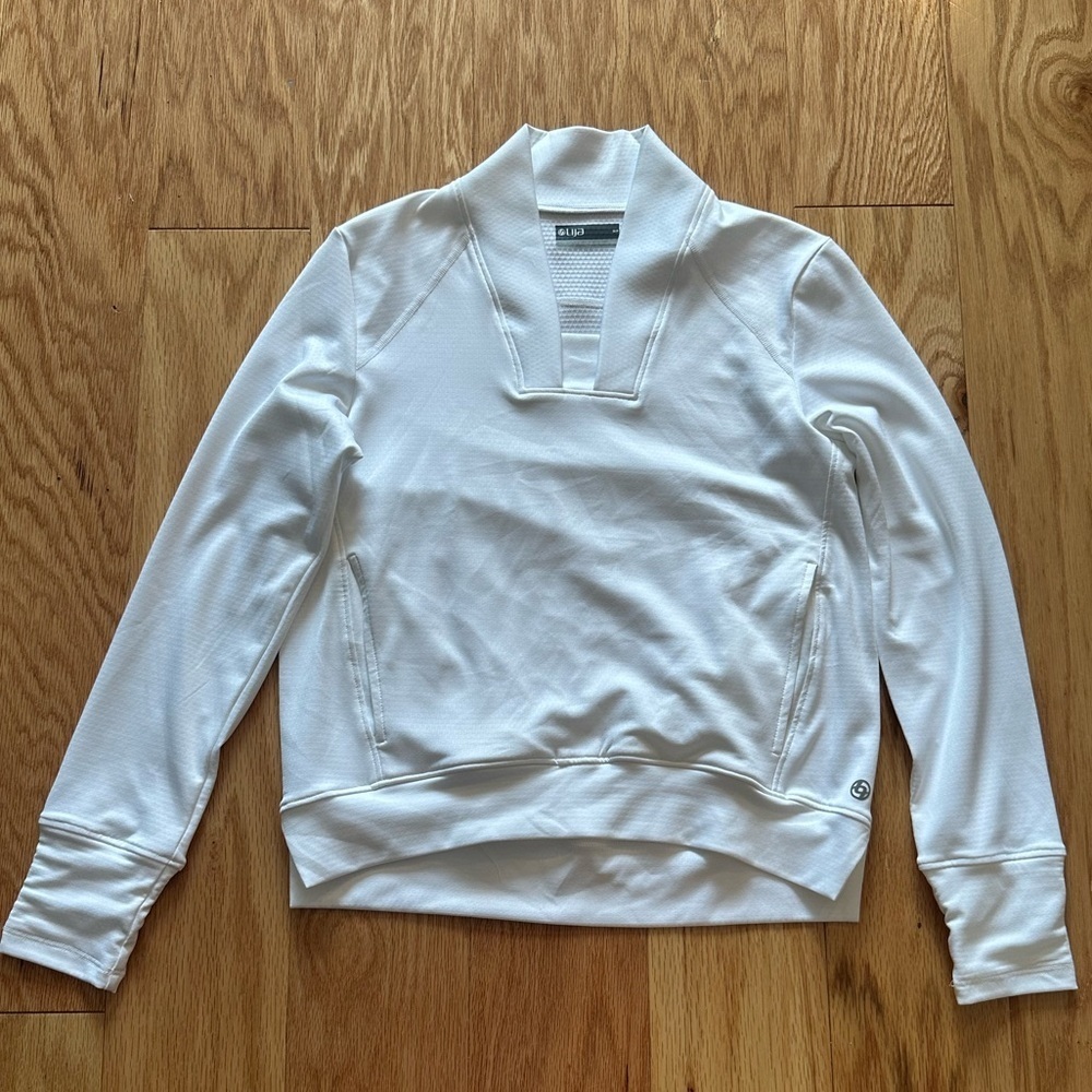 Lija Pullover in White Size S/P